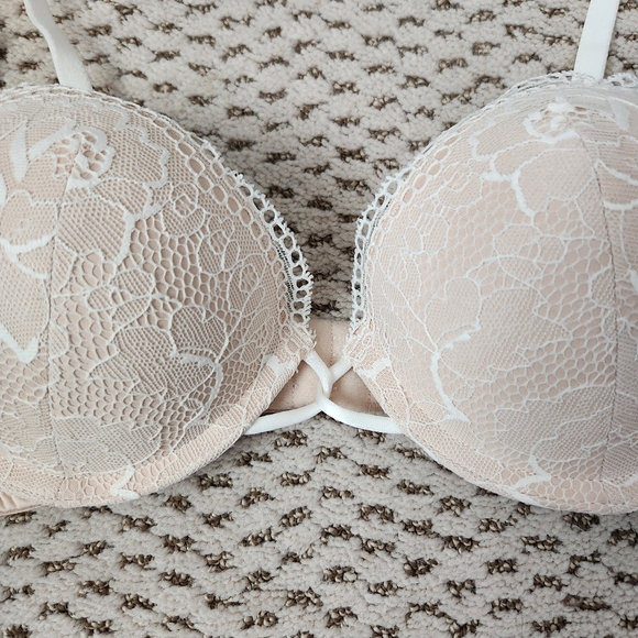 Jezebel Nude Lace Push Up Bra - Picture 4 of 5